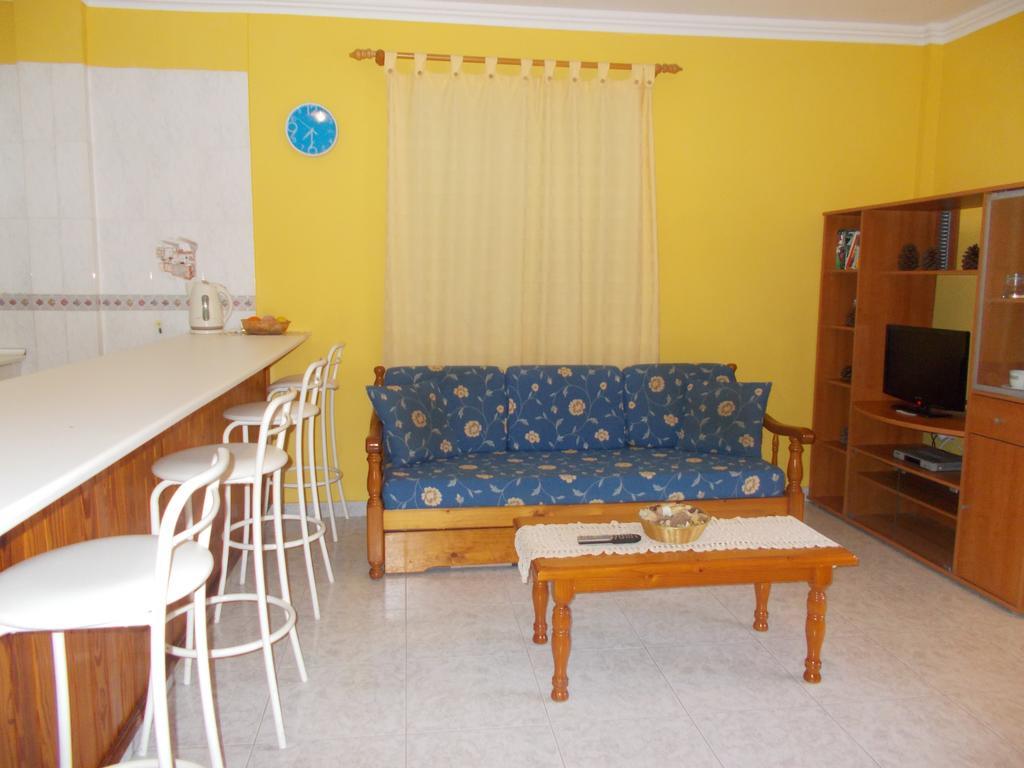Apartamentos La Banda Playa de Santiago  Exteriör bild